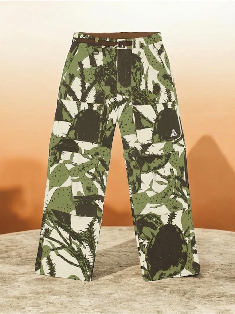 Nike ACG Summit Smitch Camo Cargo Pants Shorts Cactus Khaki IH3577-229 Mens XL
